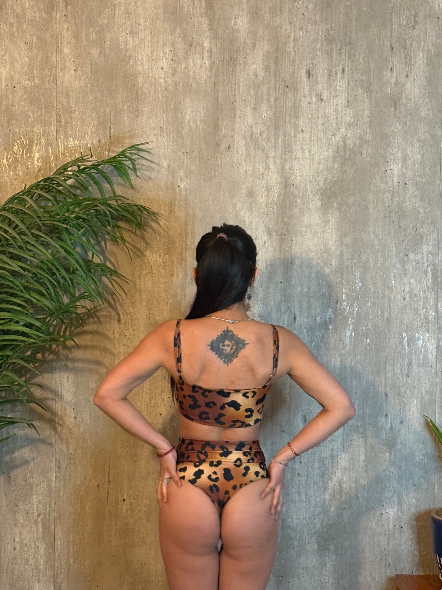 Bottom Juli (culote) Tiro alto: CHITA CARAMEL