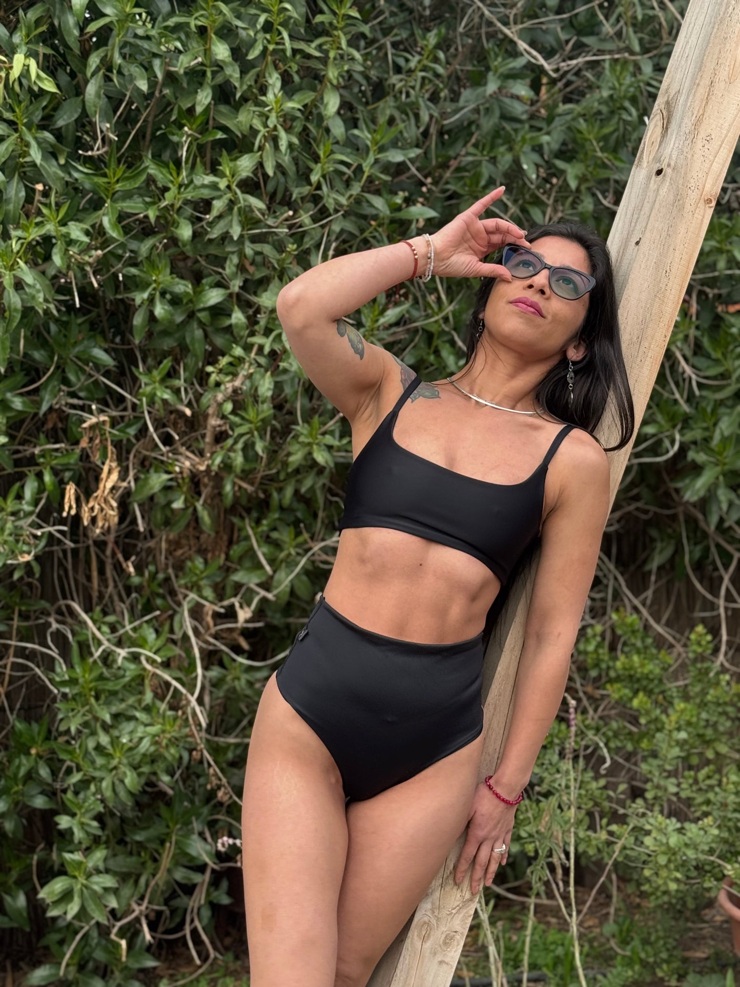Top Sara: BLACK