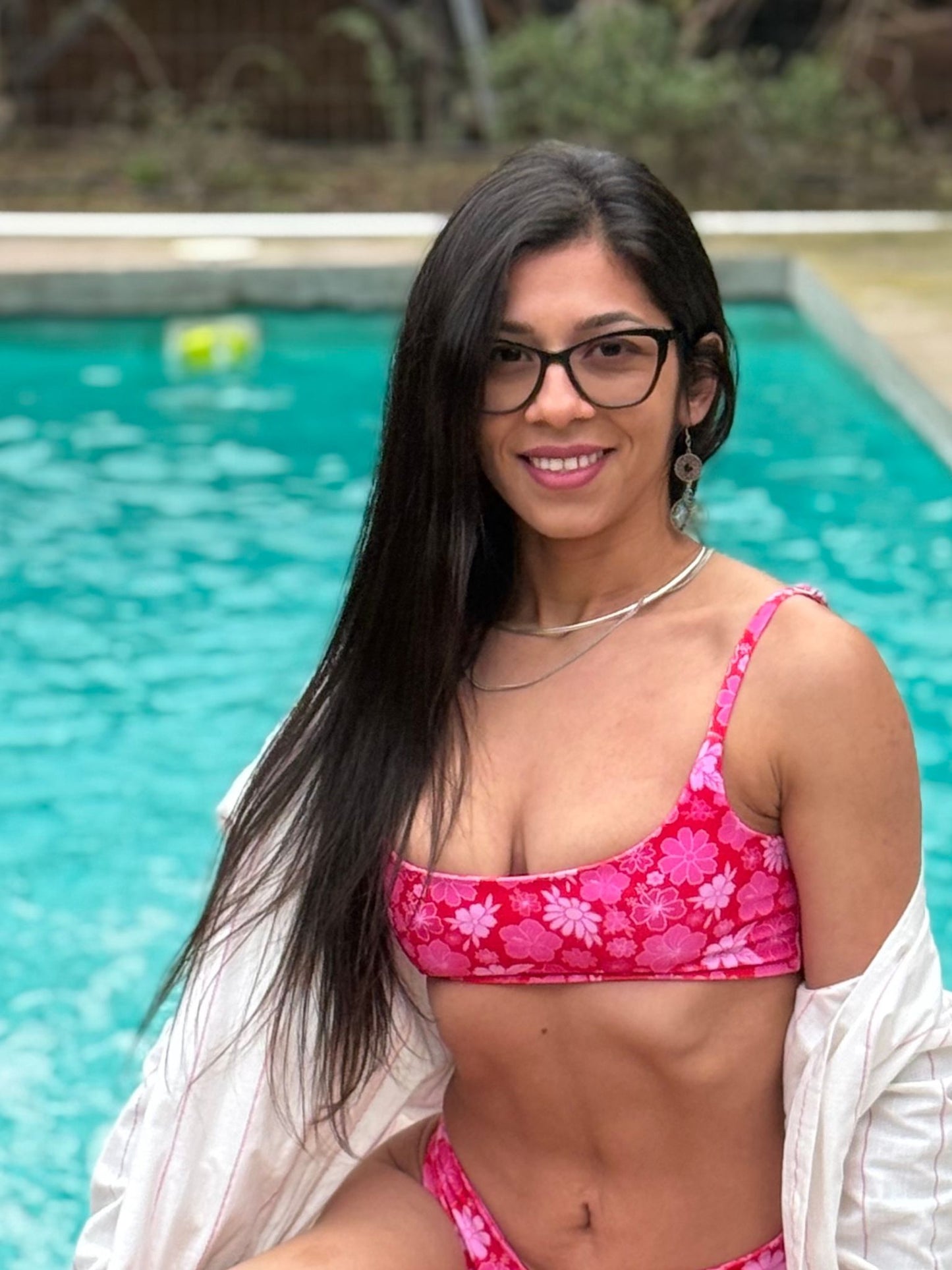 Top Sara: FLOWERS PINK