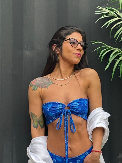 Top Malu: FLOWERS BLUE